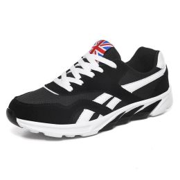 Hot Lightweight Men Mesh Shoes Comfortable Breathable Men's Sneakers Antiskid and Wear-resistant Outdoor Casual Sport Men Shoes (Color: Black, size: 43)